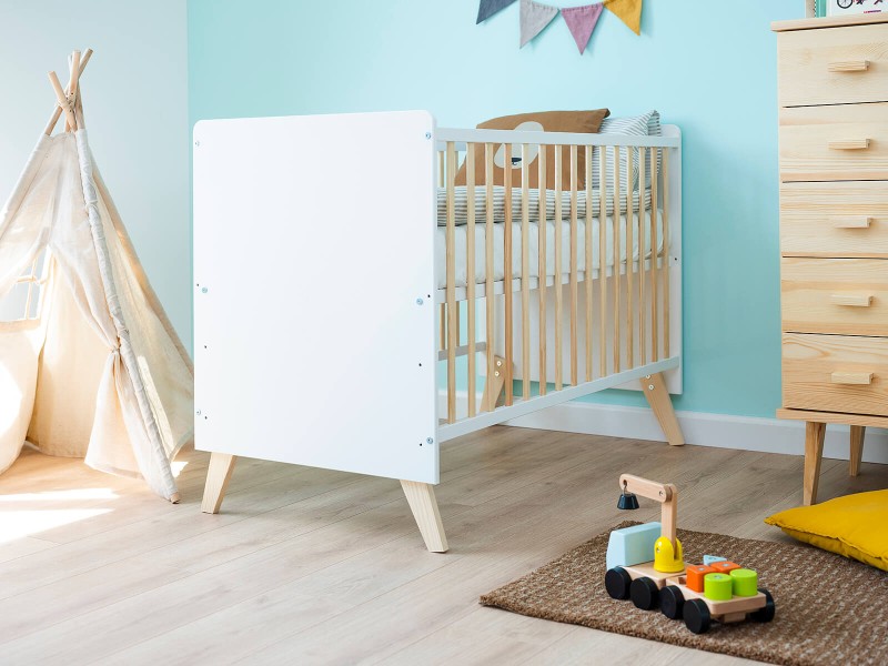 Detská postieľka BABY HAPPY 60x120cm masív biely/borovica