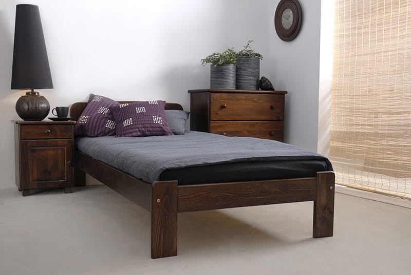 Posteľ orech Marcelína 90x200