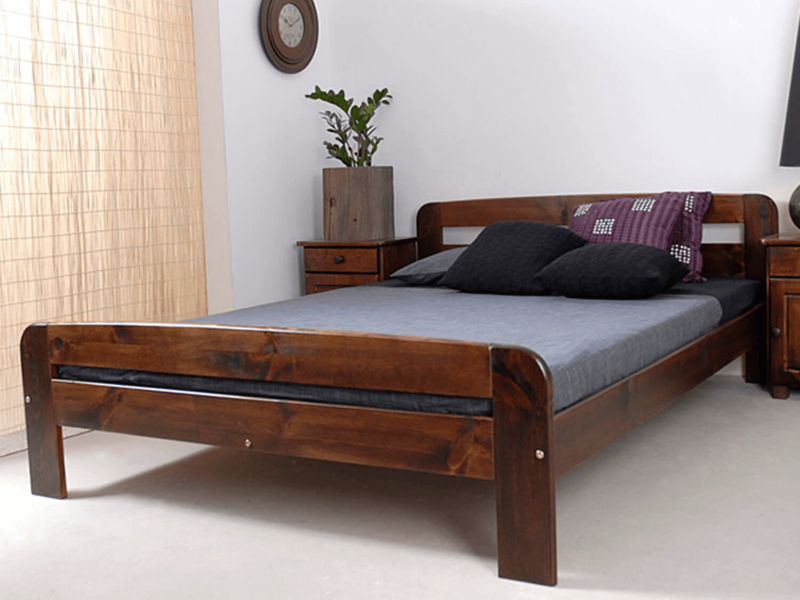 Posteľ orech Nastěnka 140x200