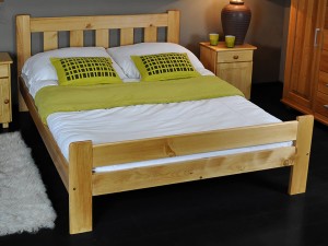 Posteľ z masivu 140x200 Greta jelša s roštom