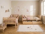 Drevená poschodová posteľ so zásuvkami 90x200cm P4S borovica