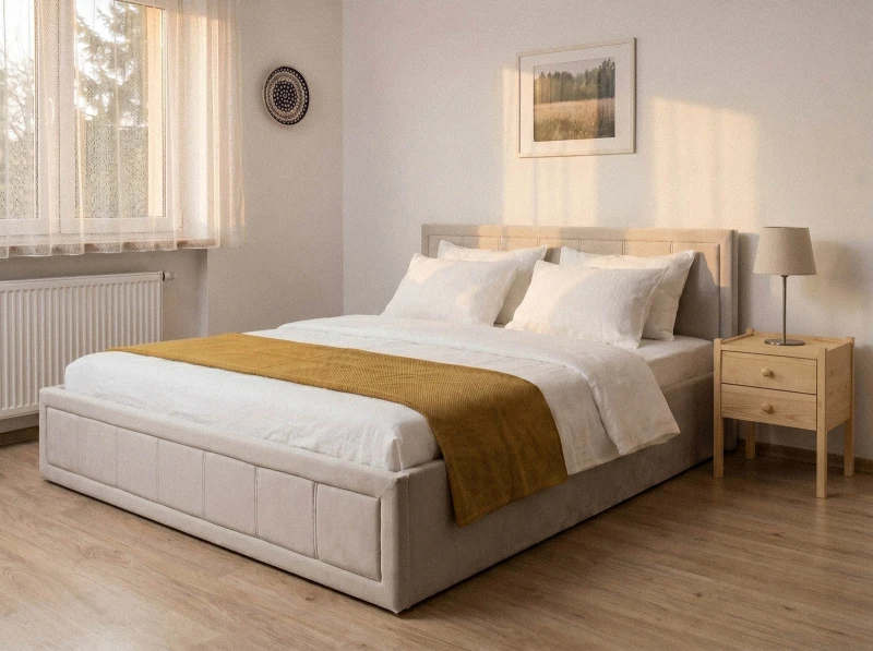 Čalúnená posteľ s úložným priestorom 180×200 cm Rema Velvet – Šedá