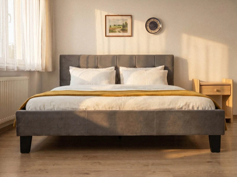 Čalúnená posteľ 160×200 cm Sumi Velvet – Grafitová