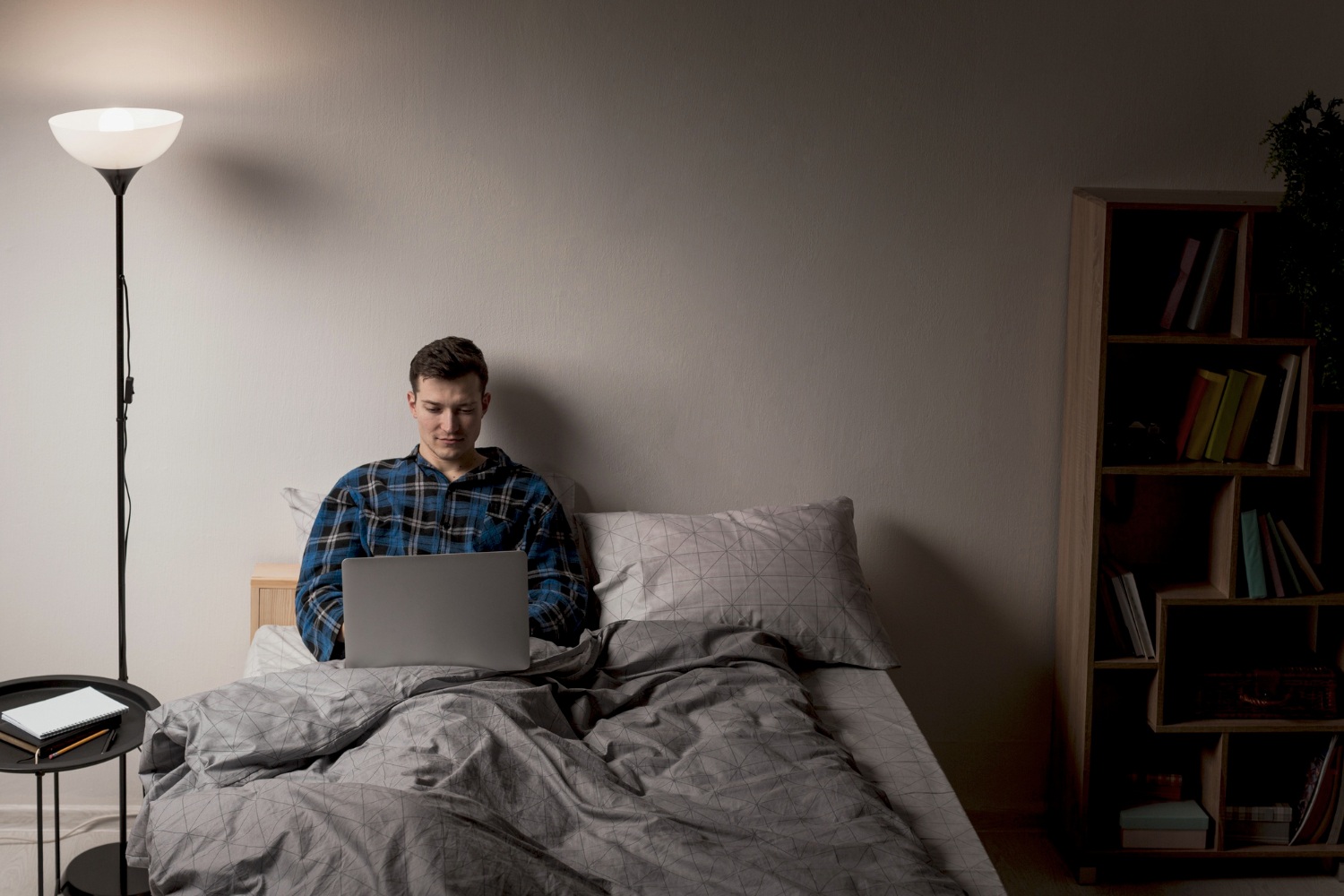 Spálňa pre introvertov: Prečo záleží na tom, ako posteľ pôsobí